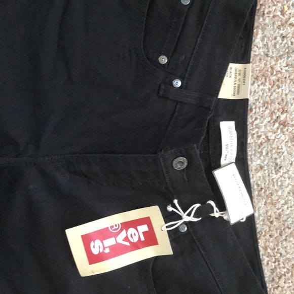 Levi’s 550 Relaxed Boot Cut Misses Black Jean 6 Short - Picture 4 of 7